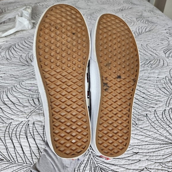 VGUC Vans X Marvel Head Sneakers Mens 8 Women 9.5 - Picture 15 of 15